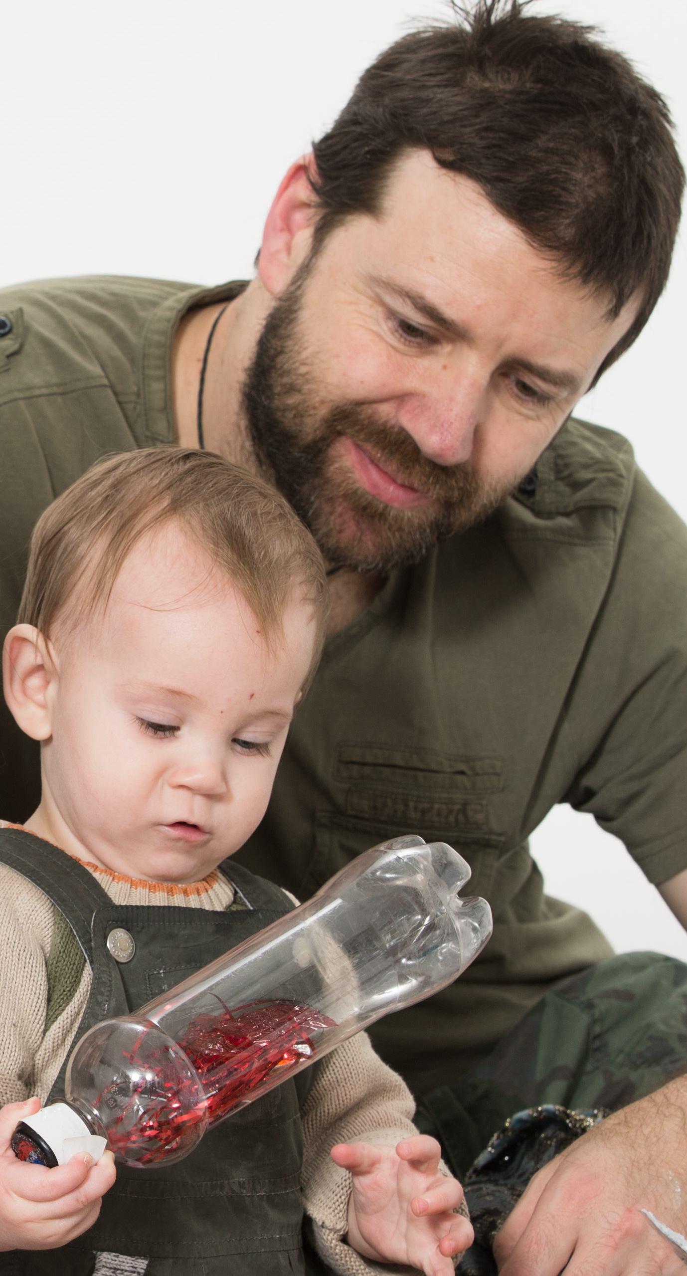 baby and dad with visibottle baby and dad with visibottle